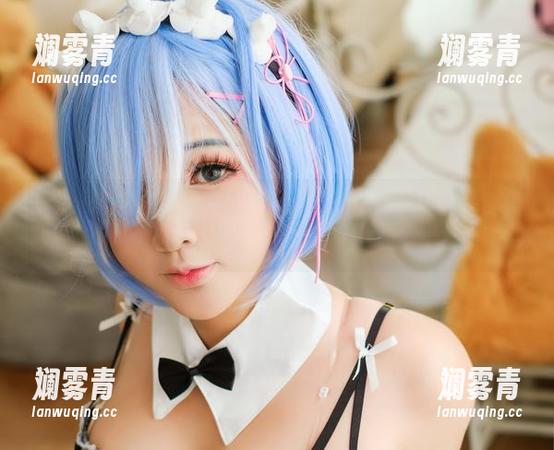 无圣光也能做大事，MiMi Chan的约尔内衣装合集一网打尽！